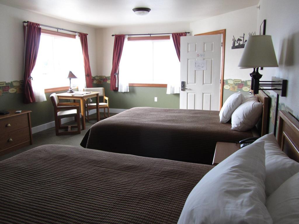 Longliner Lodge And Suites 시트카 외부 사진